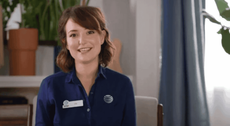 Por qué funcionó la campaña Lily Adams de AT&T: un análisis de marketing