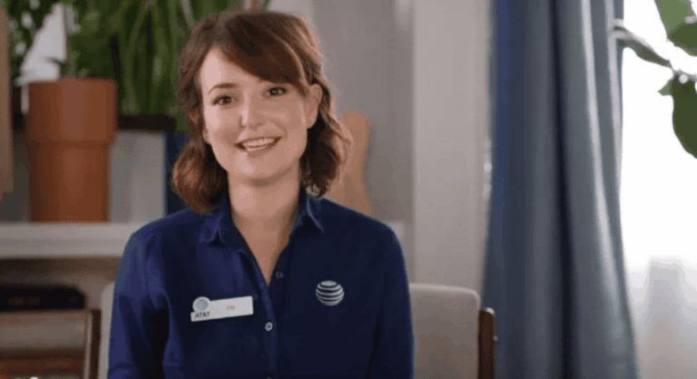 La evolución de Lily Adams en los comerciales de AT&T
