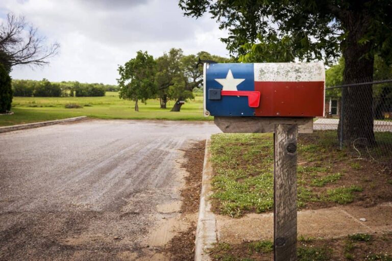¿Cómo funciona la propiedad de derechos minerales en Texas en comparación con los derechos de superficie?