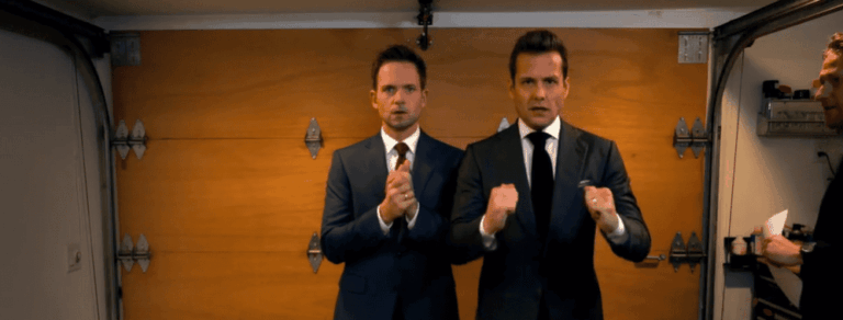 ¿Qué hacen los actores de Suits en el comercial de T-Mobile?
