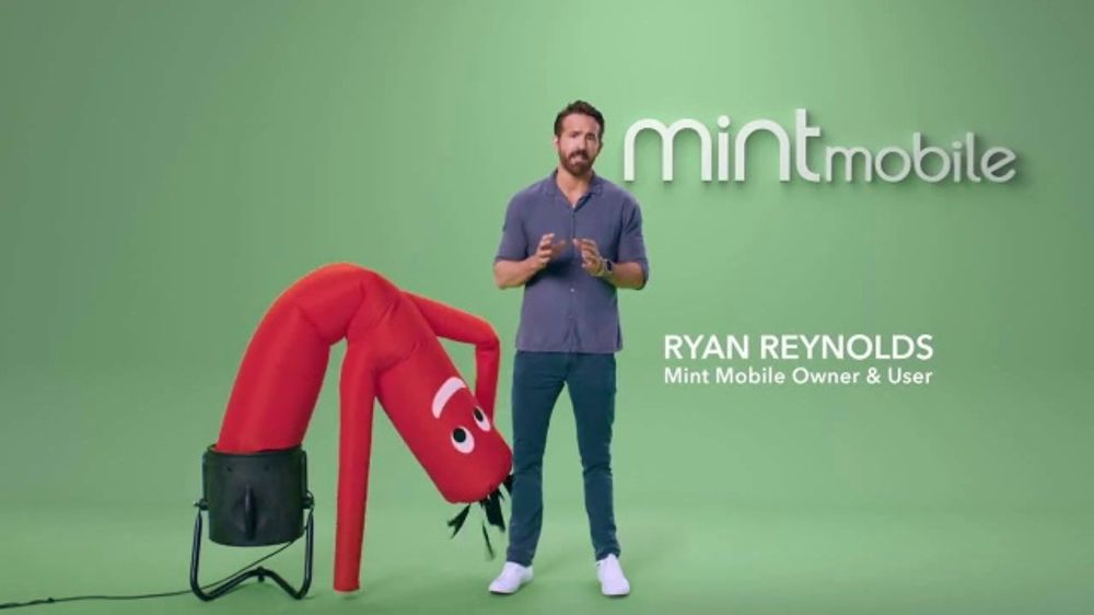¿Quién es el hombre del comercial de Mint Mobile? 